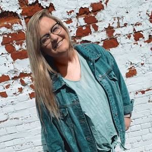 Meet your Posher, Brooke